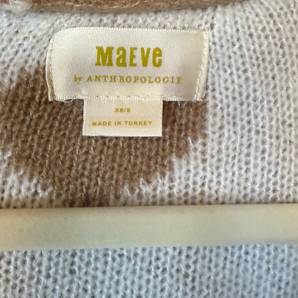 Maeve Anthropologie Oversized Hearts Cardigan Sweater in Tan Size XS/S - Picture 4 of 7